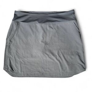 Patagonia Women's Tech Fishing Skort Size Large Gray Compression Liner Logo